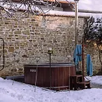 Kamenny Dom Pikovce *
