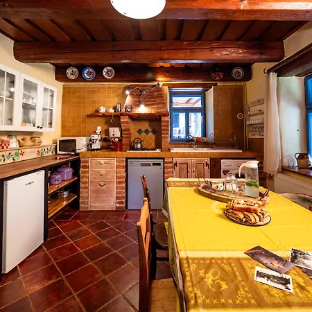 Holiday home Kamenny Dom Pikovce Abrahamovce