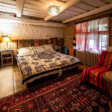 Kamenny Dom Pikovce Holiday home *