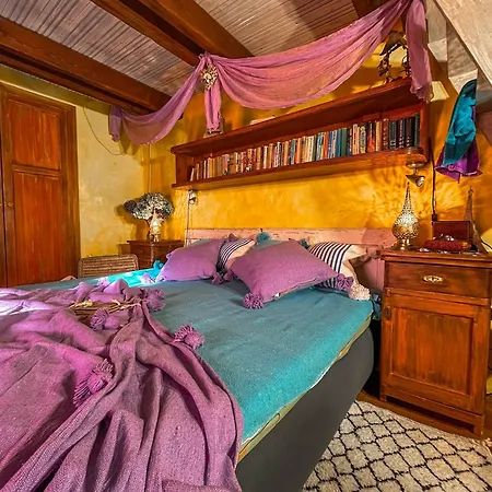 Holiday home Kamenny Dom Pikovce Abrahamovce