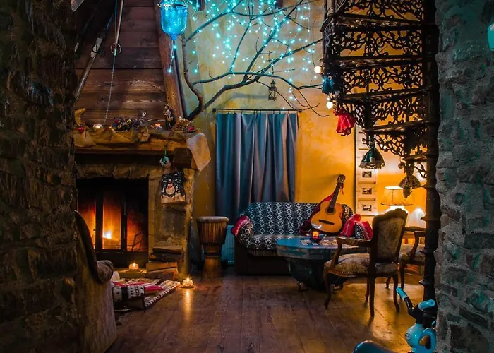 Kamenny Dom Pikovce 펜션 *