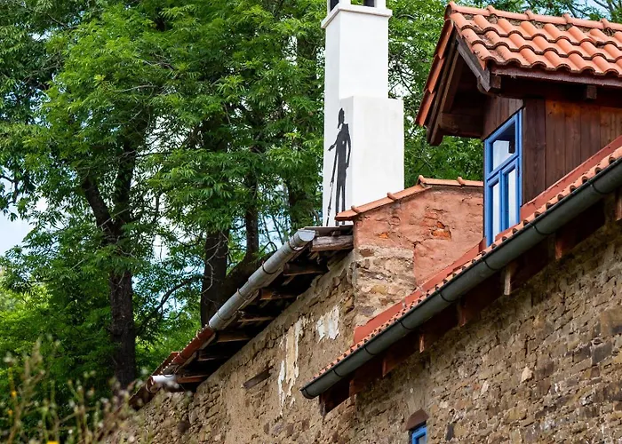 Kamenny Dom Pikovce Abrahamovce