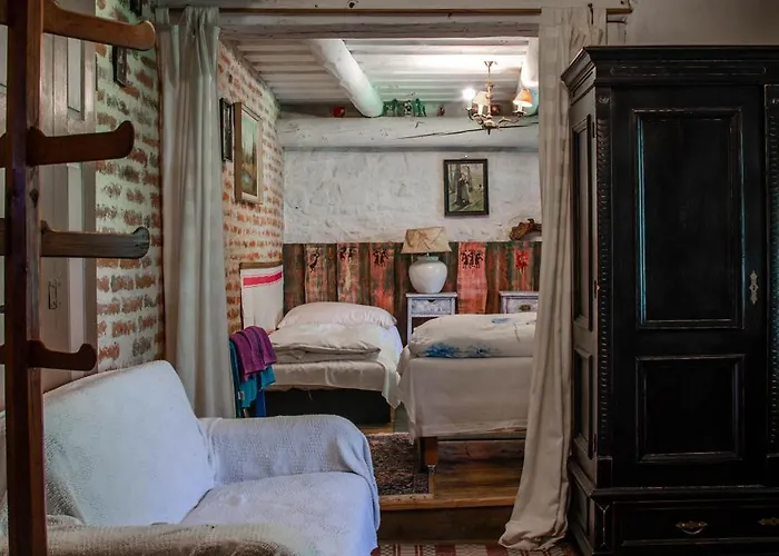 Kamenny Dom Pikovce 펜션 Abrahamovce