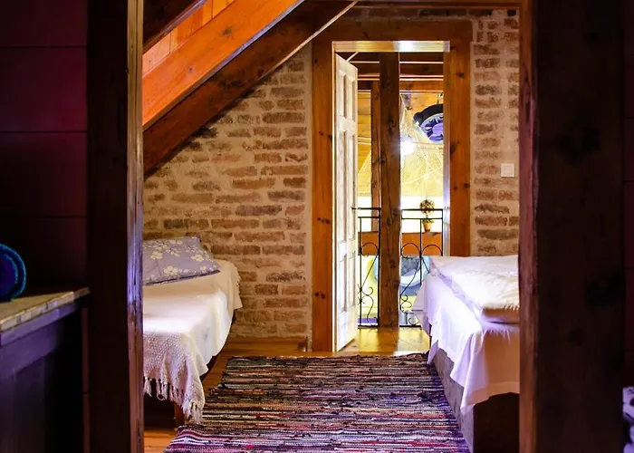 בית נופש Kamenny Dom Pikovce