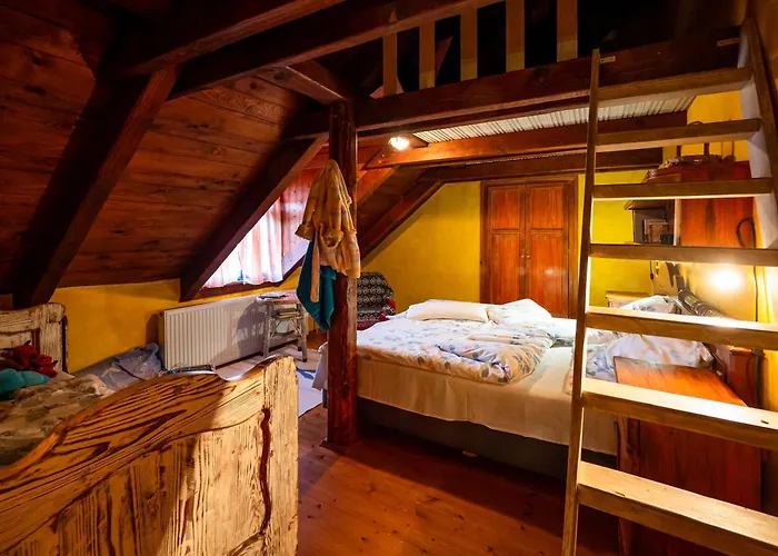 Kamenny Dom Pikovce 펜션 Abrahamovce